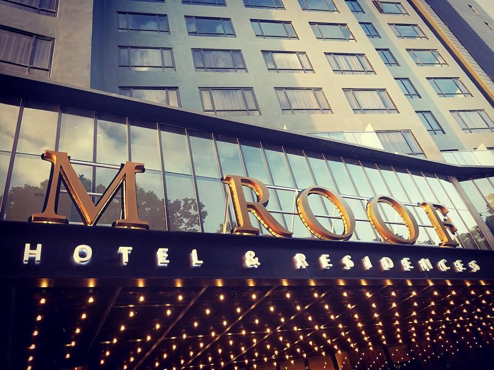 เอ็ม รูฟ โฮเทล แอนด์ เรสซิเดนซ์ Hotel อิโปห์ ภายนอก รูปภาพ