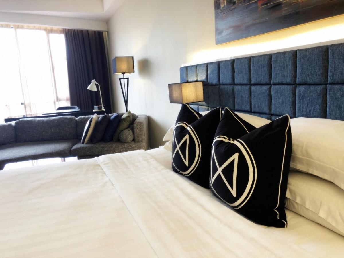 เอ็ม รูฟ โฮเทล แอนด์ เรสซิเดนซ์ Hotel อิโปห์ ภายนอก รูปภาพ