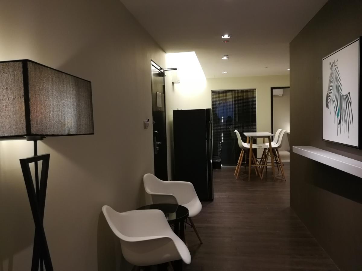 เอ็ม รูฟ โฮเทล แอนด์ เรสซิเดนซ์ Hotel อิโปห์ ภายนอก รูปภาพ
